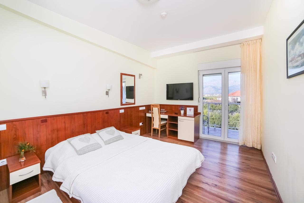 Hotel Merlot Opuzen  Ngoại thất bức ảnh