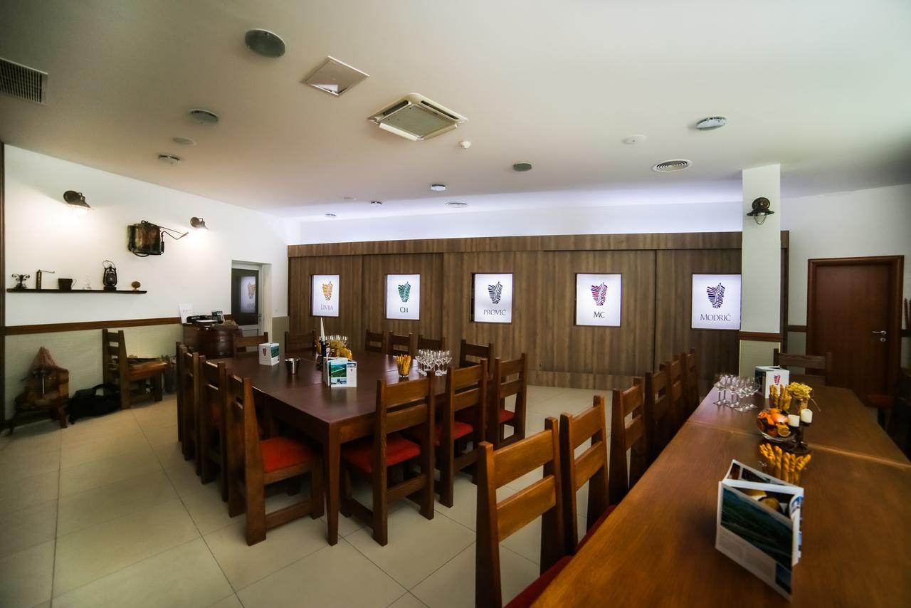 Hotel Merlot Opuzen  Ngoại thất bức ảnh