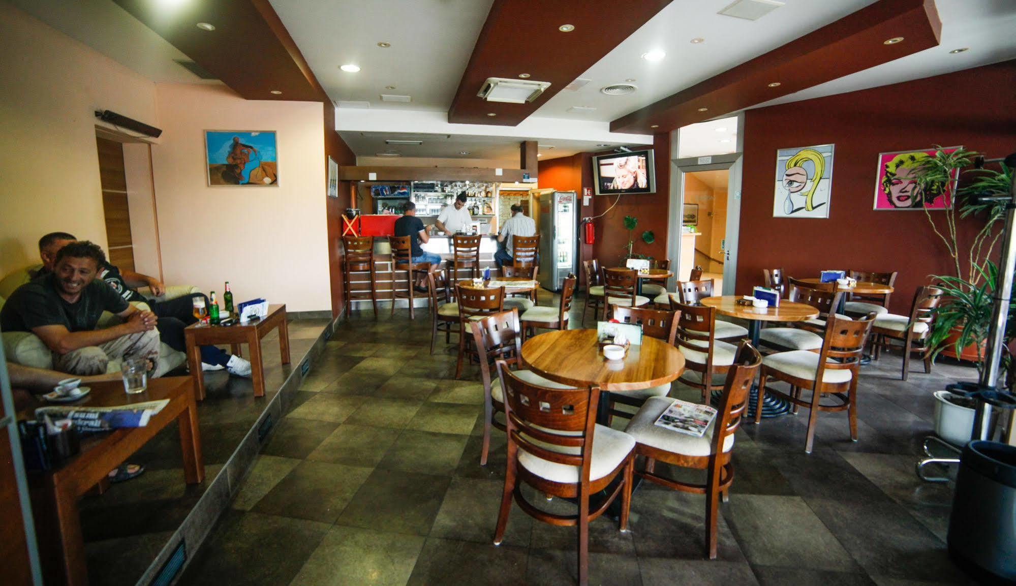 Hotel Merlot Opuzen  Ngoại thất bức ảnh